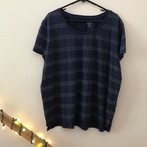 ⚡️Old Navy Boyfriend T-Shirt⚡️